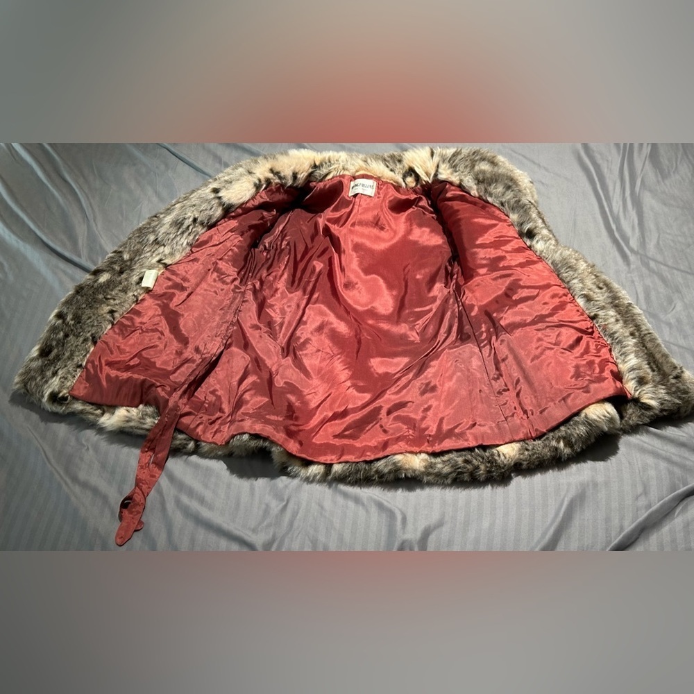 💗Vintage💗 Irving Posluns: Women’s Vintage Faux Fur Coat- Size 11-12 - Picture 6 of 14